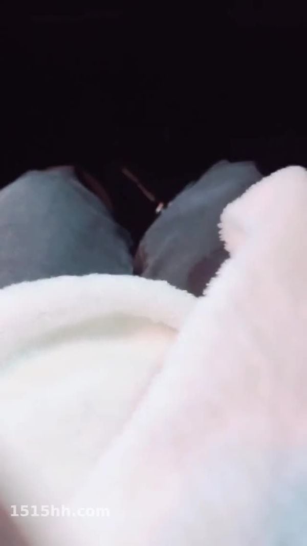 第一女探花回归 户外勾搭车震啪啪双飞 20220222