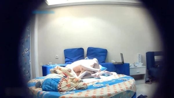 情趣酒店偷拍年轻眼镜大学生情侣周末开房爱爱身材苗条娇小被男友狂舔私处爽飞了