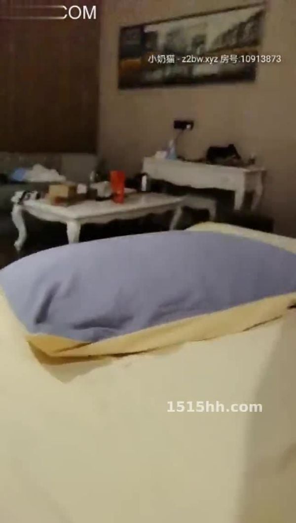 满足你对少妇的一切幻想，~仙气飘飘~风骚小少妇，妩媚淫荡，大黑牛辅助才能满足，淫水充溢蝴蝶穴欲望满满~