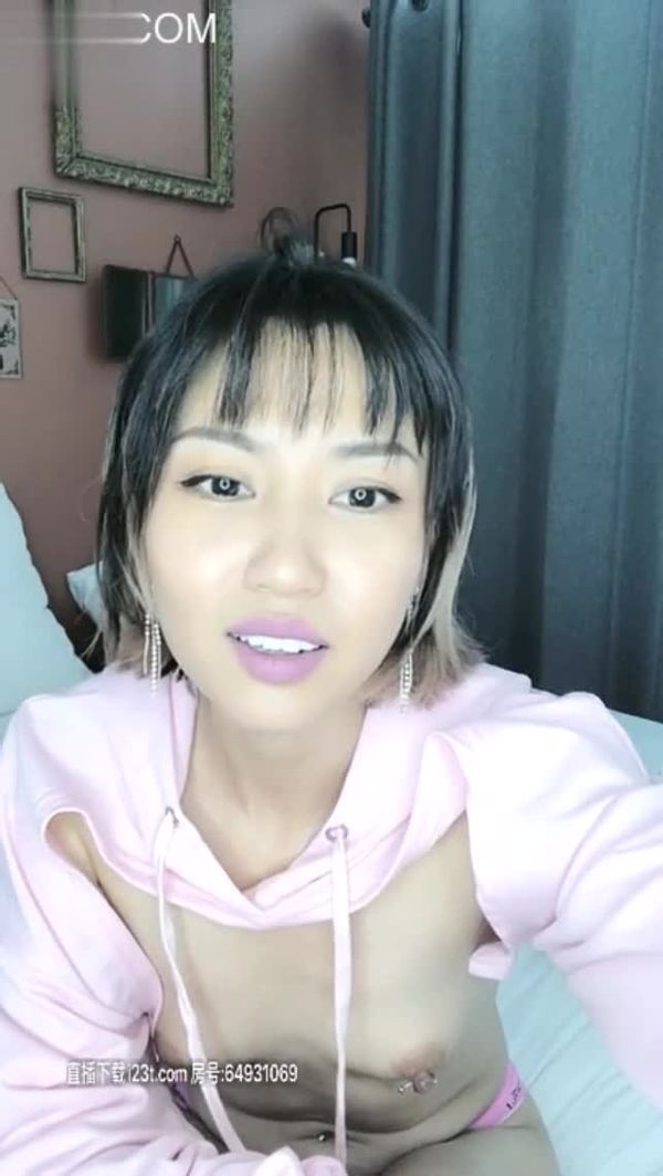 知名推特网红骚货『刘玥』闺蜜『小鱼』和巴西男友激情打炮-大屌无套抽插爆操-内射小穴有点不高兴-