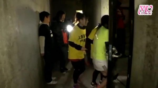 上原亚衣引退sp100人×中出受孕队守护队